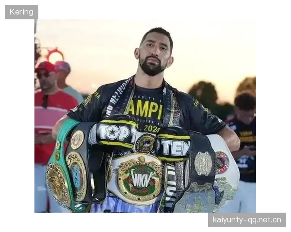 铁血不倒的战士精神——UFC拳手被踢翻仍坚强奋战的背后故事